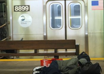 Beskućništvo u SAD-u doseglo novi rekord — RT World News