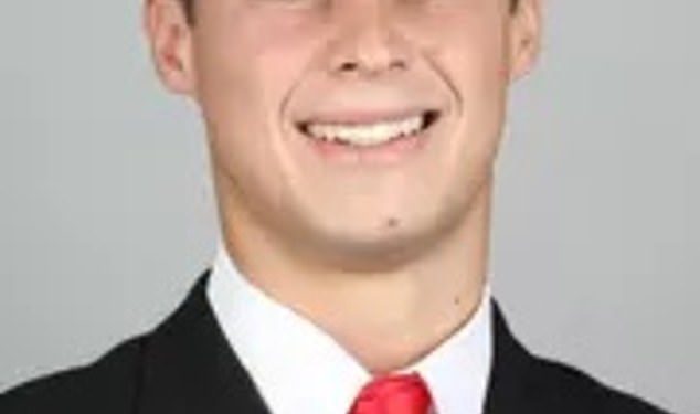 Bivši osvajač prvenstva Georgia nogometaš Gleaton Jones preminuo je u 21. godini