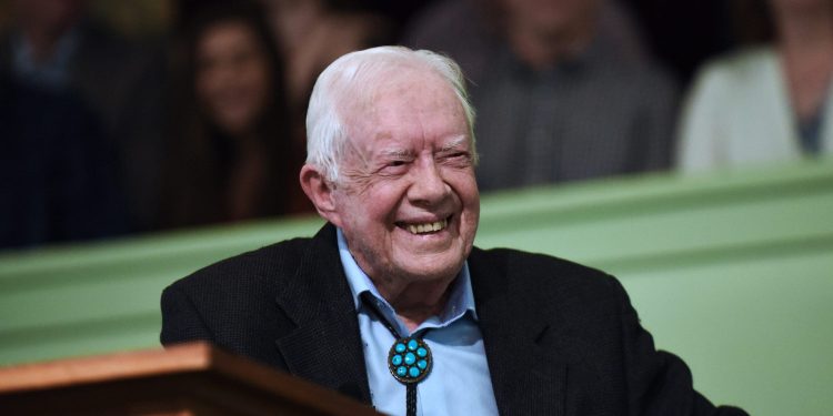 Bivši predsjednik Jimmy Carter zapamćen i hvaljen kao humanitarac diljem svijeta