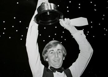 Bivši svjetski prvak u snookeru Terry Griffiths umire u dobi od 77 godina nakon duge borbe s demencijom – dok svjetski broj jedan Judd Trump odaje počast Velšaninu