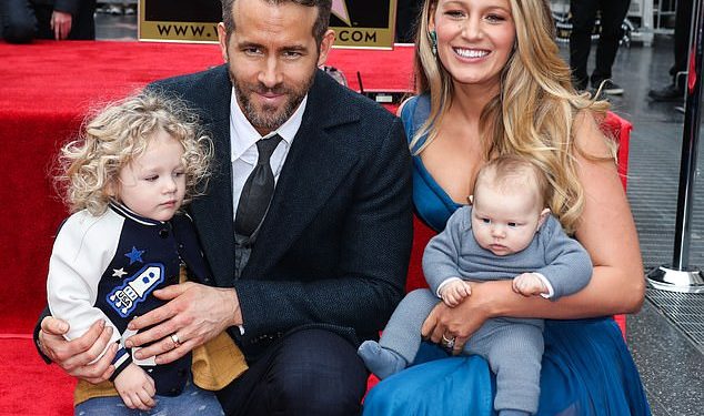 Blake Lively pokušava učiniti Božić ‘posebnim’ za svoje četvero djece usred gadne tužbe Justina Baldonija