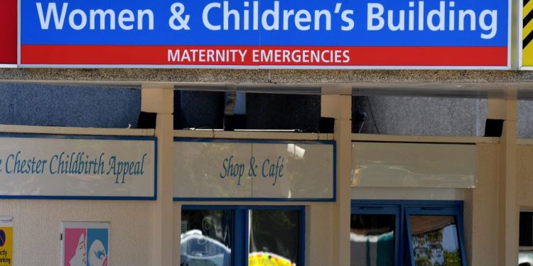 Britanska medicinska sestra ubojica Letby ispitana o daljnjim smrtima beba