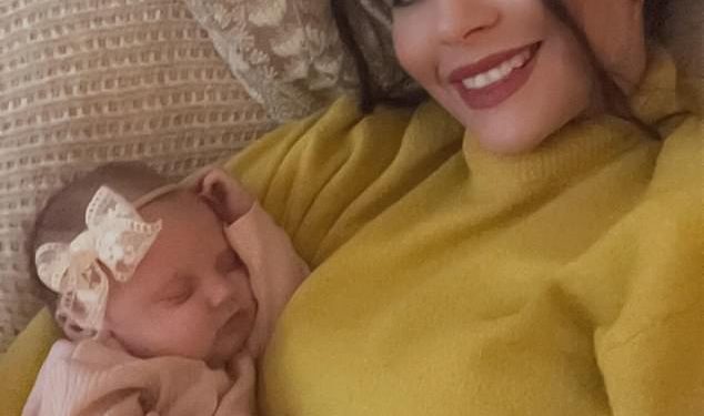 Charlotte Chilton uzvraća Conoru Maynardu nakon što je rekao da su mu potrebni lijekovi za poboljšanje mentalnog zdravlja – kako kaže, također je uzimala tablete protiv tjeskobe nakon što je sama rodila njegovo dijete