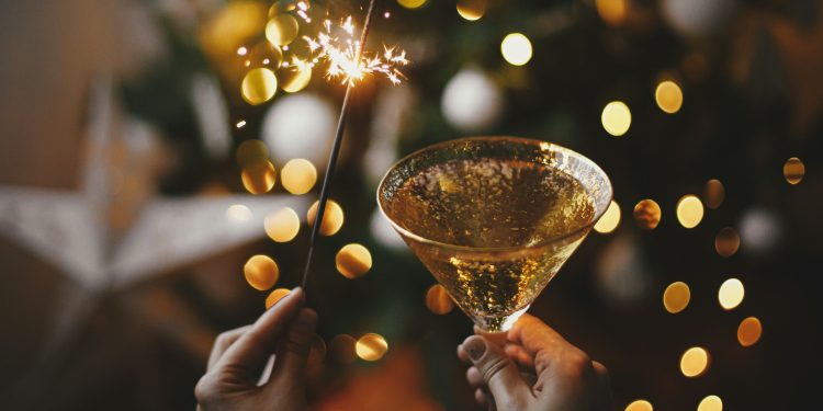 Cijena bitcoina premašuje 100.000 dolara dok kripto optimizam raste i regulacija se poboljšava