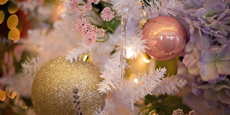 DEKORATERKA ŠKALEC: Pliš, eukaliptus, cvjetovi pamuka i XXL ukrasi u modi su ovog Božića | NACIONAL.HR