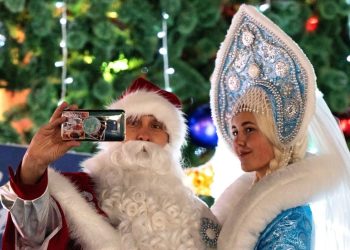 Djed Mraz je ‘izmišljeni lik’ – najveći ruski muslimanski klerik — RT Rusija i bivši Sovjetski Savez