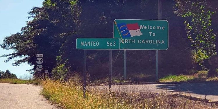 Dok se bitka za Trumpovu nominaciju zahuktava, NC Senat oslobodio se razularenih promatrača