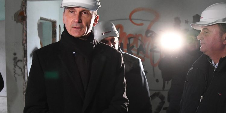 JEDVA JE DOČEKAO Primorac: Kekin se mora povući iz utrke zbog jer je suprug ‘imao susret s podzemljem’ | NACIONAL.HR