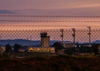 Dronovi uočeni iznad glavne američke vojne baze u Europi – Der Spiegel – RT World News