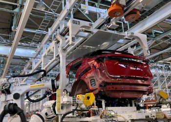 Dva automobilska diva danas bi mogla objaviti detalje velikog plana spajanja