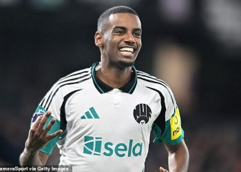 Eddie Howe otkriva da Newcastle planira zadržati Alexandera Isaka usprkos raspadu pregovora o ugovoru zbog interesa Arsenala