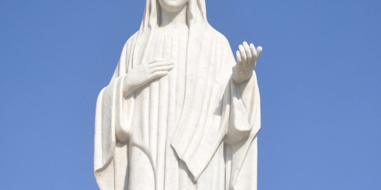 Egzorcist progovorio o iskustvu s Gospom u Međugorju: ‘Makni tu zemlju od mene’