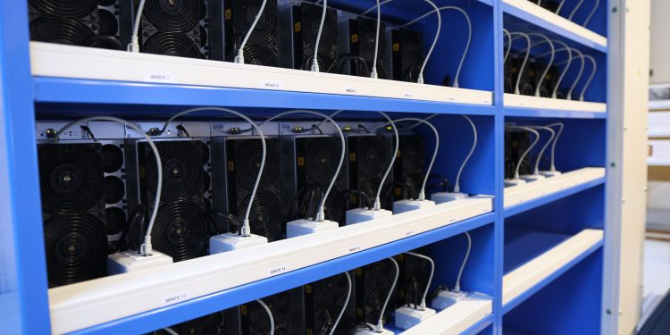 Ekonomija rudarenja bitcoina (BTC) nastavila se poboljšavati u prosincu, kaže JPMorgan (JPM)