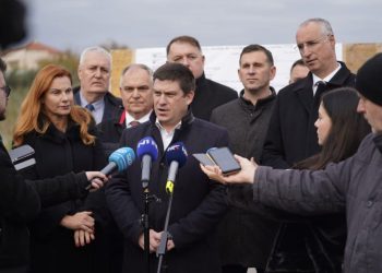 FOTOGALERIJA Ovo su Splićani dugo čekali. Počinju radovi na važnoj prometnici, a buduća gradilišta je posjetio ministar Butković. Evo što smo zabilježili