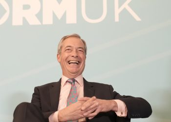 Farage tvrdi da Reform UK ima više članova od torijevaca — RT World News