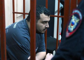 GLEDAJTE Osumnjičeni atentator na visokog ruskog generala uhićen u raciji FSB-a — RT Rusija i bivši Sovjetski Savez