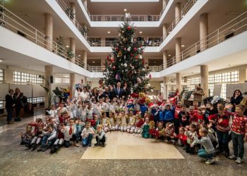 GUŽVA U BANOVINI Gradonačelniku i zaposlenicima stigli posebni gosti i priredili im iznenađenje