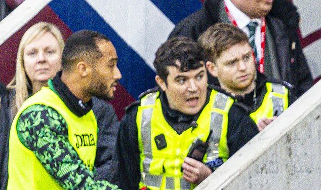 Hearts i Hibs ujedinjuju se kako bi osudili navodno rasno zlostavljanje usmjereno prema Jordanu Obiti tijekom edinburškog derbija u Tynecastleu