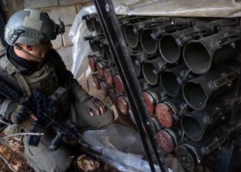 IDF pronašao Hezbollahovo skladište oružja u podzemnom tunelu: video