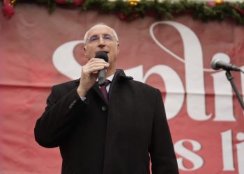 Ivica Puljak čestitao Božić: “Neka nas zajedništvo okuplja, a različitost obogaćuje”