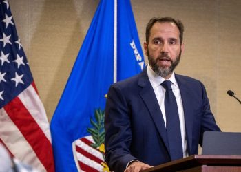 Jack Smith je dužan podnijeti izvješće posebnog tužitelja DOJ-u, navodeći njegovo moguće objavljivanje AG Garlandu