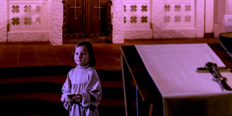 Jaslice dječaka iz sirotišta rasplakale svijet: ‘Zašto dvoje djece na slamici?’