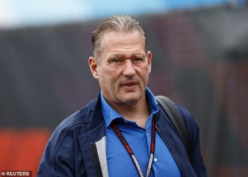 Jos Verstappen iznosi bizarnu tvrdnju o novoj bebi svog sina Maxa nakon što je F1 zvijezda objavila da je njegova djevojka Kelly Piquet trudna