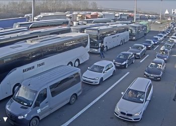 KOLAPS Kolona na Bajakovu prema Srbiji duga 18 kilometara | NACIONAL.HR