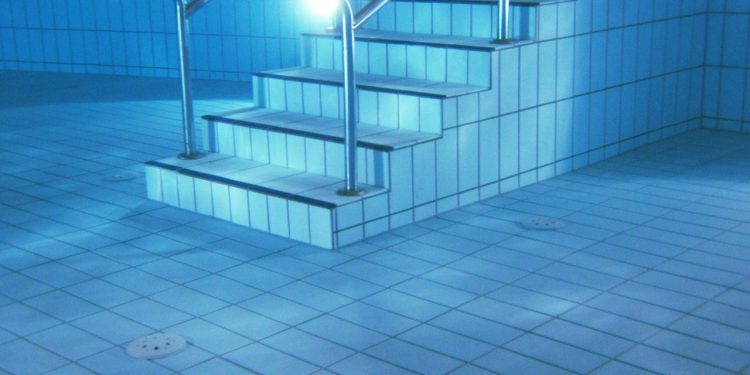 Kako se pad cijene BTC-a nakon Fed produljuje, ovaj ključni suprotni pokazatelj nudi novu nadu