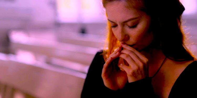 Karolina je bila opsjednuta i želi upozoriti: ‘Problemi su počeli sa spavanjem’