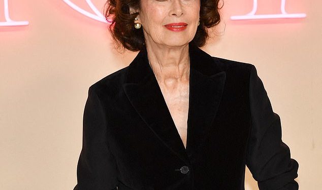 Kći Daylea Haddona kaže da u životu ‘nema nezgoda’ dok odaje počast svojoj pokojnoj majci