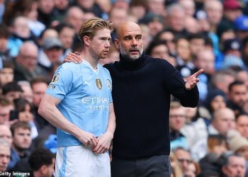 Kevin De Bruyne POČINJE za Man City protiv Nottingham Foresta – dan nakon što je Pep Guardiola uzvratio Garyju Nevilleu i Jamieju Carragheru jer su tvrdili da se posvađao s Belgijcem
