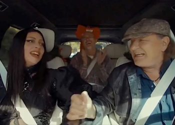 PAKLENI DUO Lady Gaga pjevala ‘Highway to Hell’ dok je pjevač benda AC/DC vozio auto | NACIONAL.HR