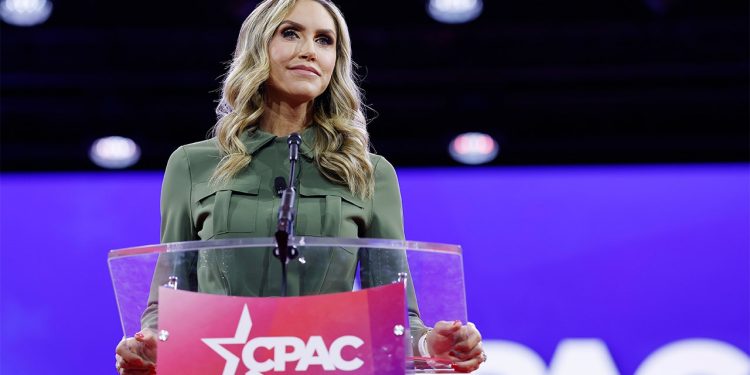 Lara Trump najavljuje da odlazi s mjesta supredsjednice RNC-a usred priča da bi se mogla kandidirati za mjesto u Senatu Floride