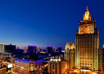 Lavrov otkriva pogled na ukidanje sankcija u Carlsonovom intervjuu — RT Rusija i bivši Sovjetski Savez