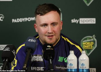 Luke Littler otkriva zašto postaje ‘frustriran’ na Svjetskom prvenstvu u pikadu dok se 17-godišnjak priprema za igru ​​trećeg kola u pokušaju da osvoji naslov