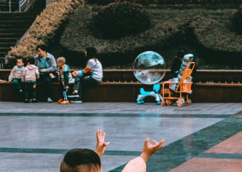 MSTR dionice Michaela Saylora pale su 30% od uključivanja Nasdaq-100 (QQQ) i 45% od vrhunca