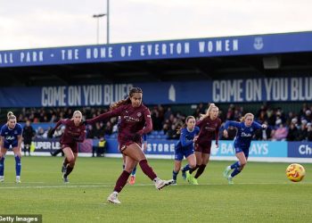 Mary Fowler opet zabija, ali njezin Matildasov suigrač je dramatično ZAKAČEN dok Manchester City doživljava šokantan poraz