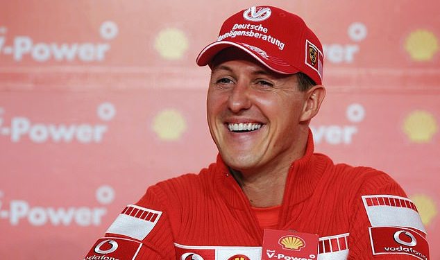 Michael Schumacher trebao bi postati djed nakon što je kći Gina objavila da je trudna… tri mjeseca nakon što se legenda Formule 1 pojavila ‘u javnosti’ na njezinom vjenčanju