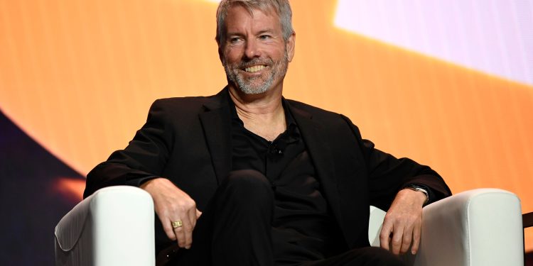 MicroStrategy (MSTR) bi mogao vidjeti goleme priljeve u dionice nakon uvrštenja na Nasdaq-100