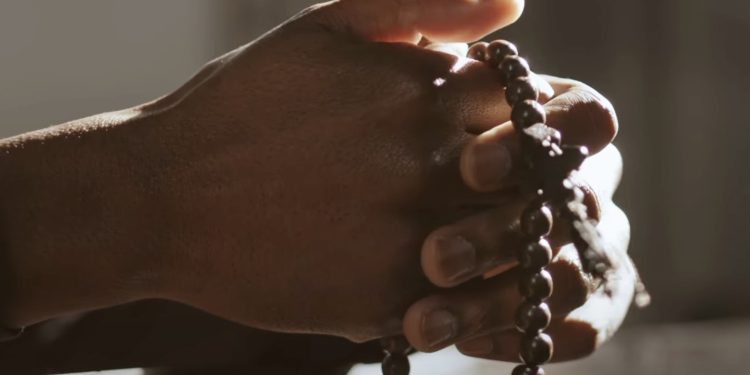 Moćne riječi svećenika o Mariji obilaze svijet: ‘Ako igraš s kraljicom, dobit ćeš igru’