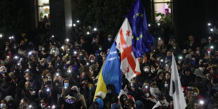 Može li Zapad još uvijek napraviti ‘revoluciju u boji’? Upravo ćemo saznati — RT World News