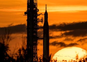 NASA odgađa toliko razvikanu lunarnu misiju s posadom — RT World News