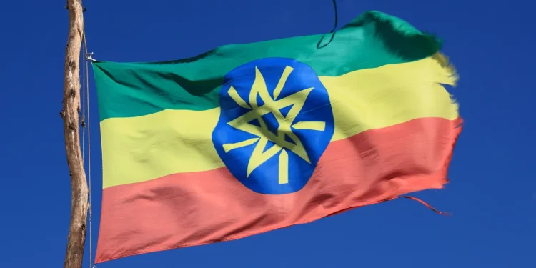 Najmanje 66 ljudi poginulo je nakon što je kamion upao u rijeku u južnoj Etiopiji