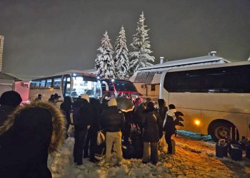 Nastavnica učenika iz Knina koji su jučer bili u vlaku u snijegu: “Djeca su bila dobro, u toplome, nisu bila gladna ni žedna”