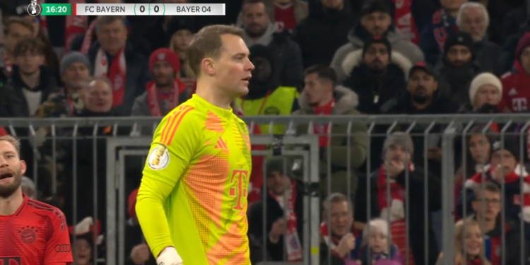 Neuer, što namjeravaš? Isključen je u 17. minuti zbog ludog izlaza