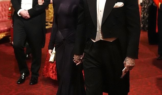 Obožavatelji Victorije Beckham poludjeli su zbog njezinog ‘podobnog’ trenutka u Buckinghamskoj palači