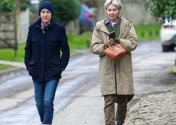 Od Kalifornije do Cotswolda: Ellen DeGeneres i supruga Portia de Rossi izlaze zajedno prvi put otkako je njihovu višemilijunsku farmu u engleskom selu pogodila poplava