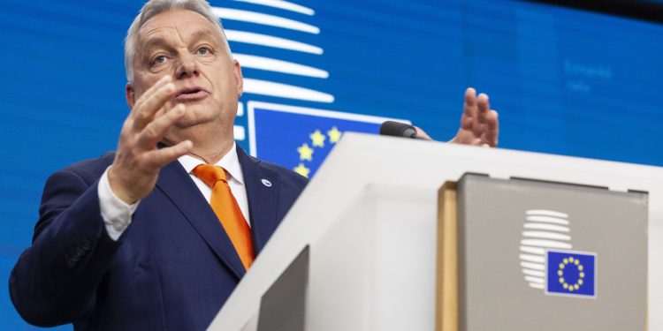 Orban iznosi više detalja o božićnom prijedlogu za prekid vatre — RT World News