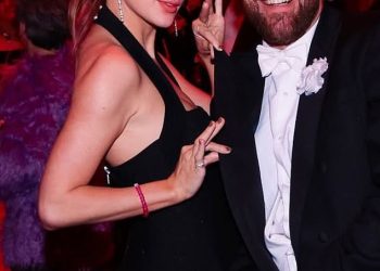 Otkriven prepotentni božićni dar Travisa Kelcea Taylor Swift